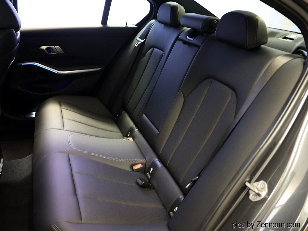 Certified 2022 BMW 330i xDrive Sedan AWD/4WD image 12
