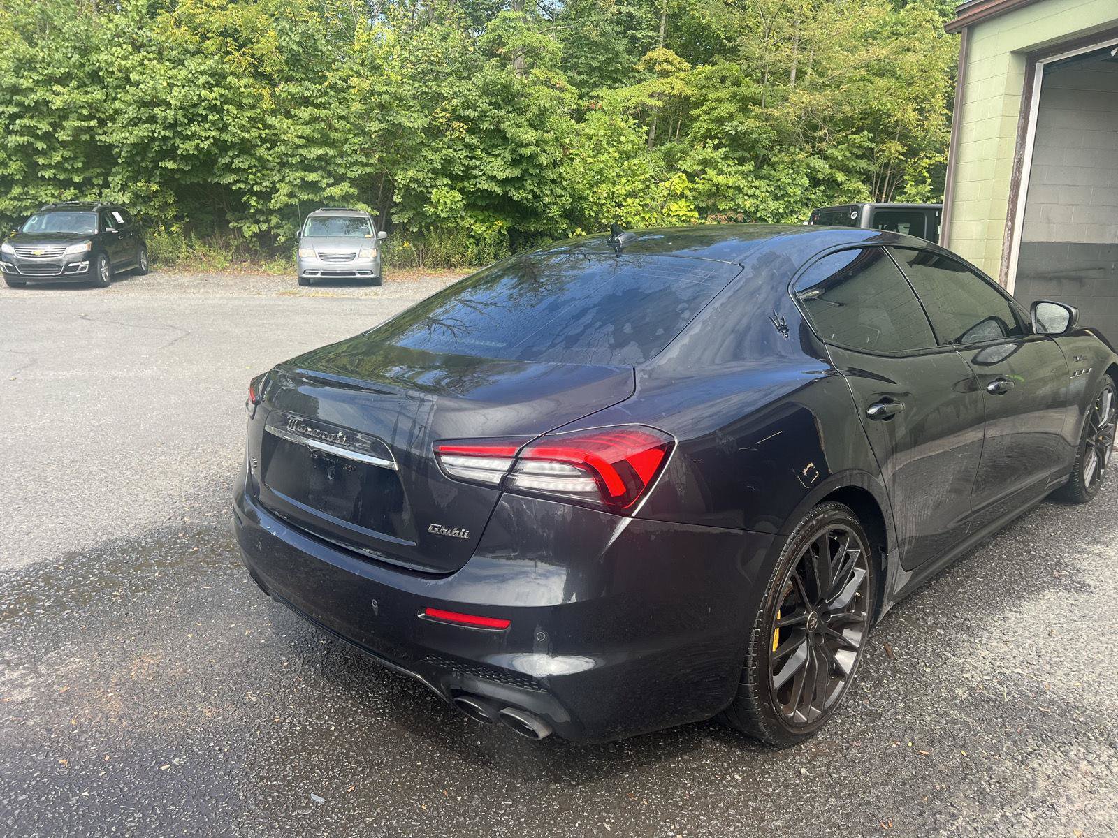Used 2023 Maserati Ghibli Modena Q4 AWD/4WD image 3