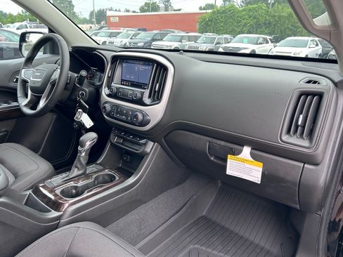 Used 2022 GMC Canyon Elevation w/ Trailering Package AWD/4WD image 16