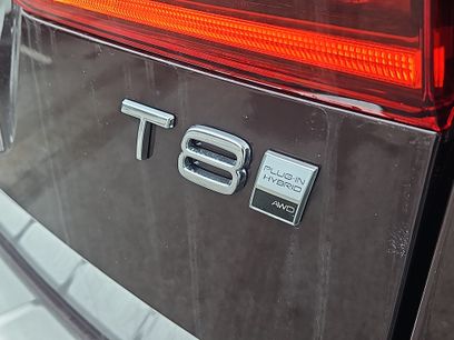 New 2026 Volvo XC60 T8 Ultra w/ Protection Package Premier