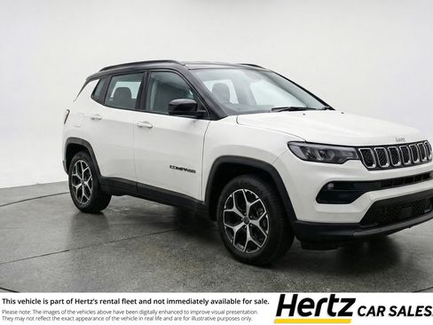 Used 2025 Jeep Compass Limited image 1