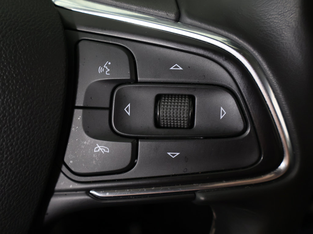 Used 2023 Buick Envision Essence FWD image 42