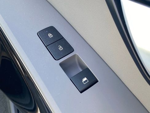 New 2026 Kia Niro EX image 24