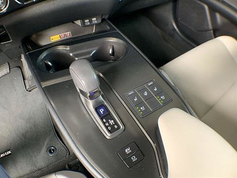 Used 2025 Lexus UX 300h FWD w/ Cold Area Package image 20