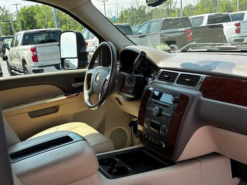 Used 2013 Chevrolet Silverado 2500 LTZ w/ LTZ Plus Package RWD image 11