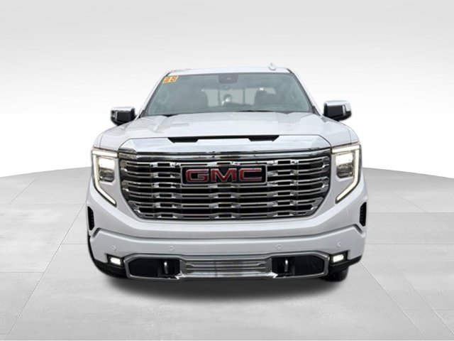 Certified 2025 GMC Sierra 1500 Denali w/ Denali Reserve Package AWD/4WD image 9