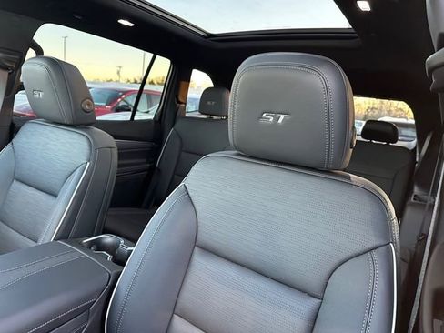 New 2025 Buick Enclave Sport Touring w/ Power Package image 28