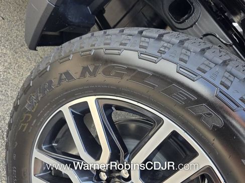 Used 2026 GMC Sierra 1500 AT4 w/ AT4 Premium Package AWD/4WD image 30