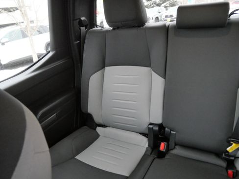 Certified 2025 Toyota Tacoma TRD Off-Road image 13