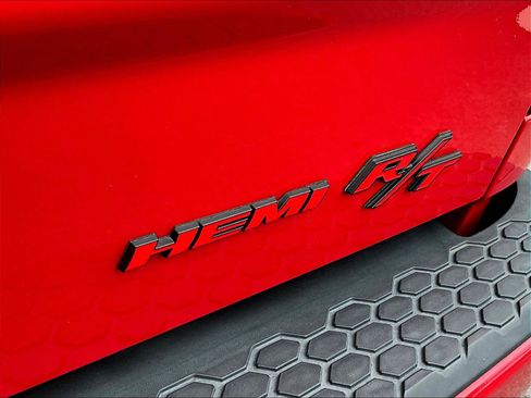 Used 2011 RAM 1500 R/T w/ Remote Start & Security Group RWD image 20