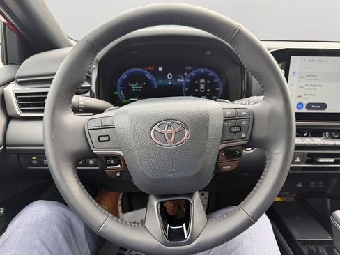 Used 2026 Toyota Camry XSE FWD image 19