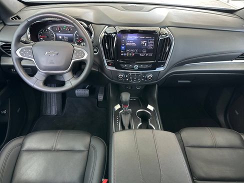 Used 2023 Chevrolet Traverse RS w/ LPO, Cargo Package AWD/4WD image 17