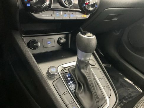 Used 2023 Hyundai Kona SE FWD image 19