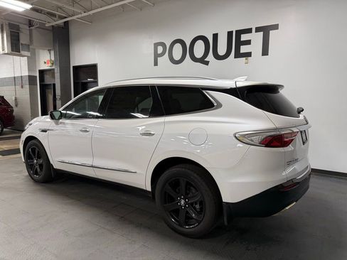 Used 2023 Buick Enclave Essence w/ Experience Buick Package AWD/4WD image 6