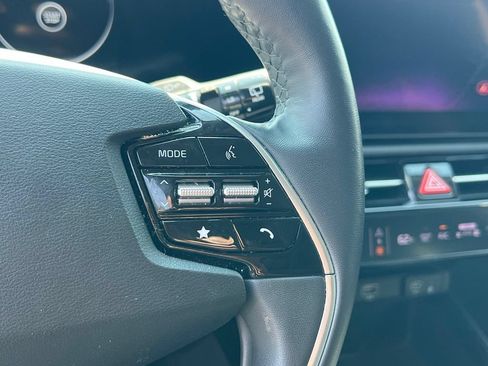 Certified 2023 Kia Niro Wind w/ Wind Preserve Package FWD image 21