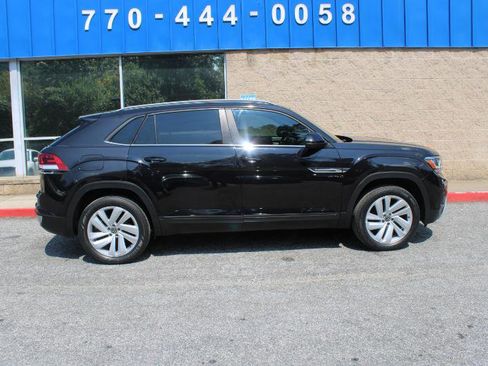 Used 2020 Volkswagen Atlas Cross Sport SE image 29