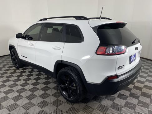 Used 2020 Jeep Cherokee Latitude Plus AWD/4WD image 9