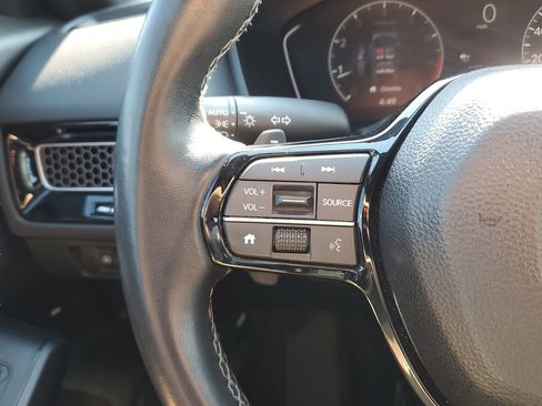 Used 2023 Honda Civic Sport image 25