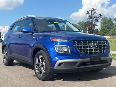 Used 2021 Hyundai Venue SEL