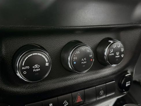 Used 2014 Jeep Wrangler Unlimited Sahara w/ Dual Top Group AWD/4WD image 14