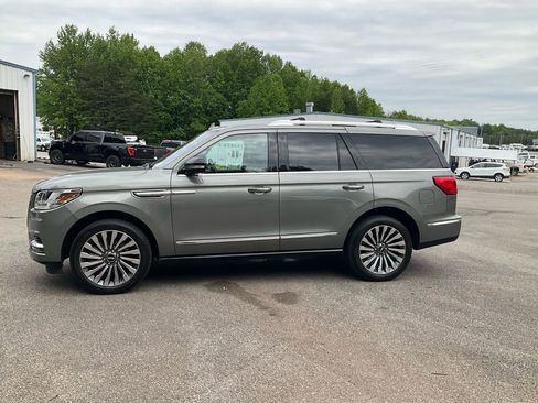 Used 2019 Lincoln Navigator Reserve AWD/4WD image 8