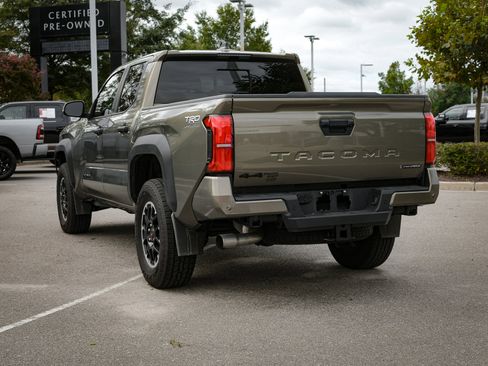 Used 2024 Toyota Tacoma TRD Off-Road image 8