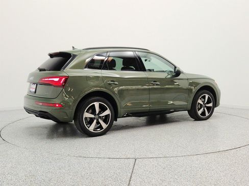 Used 2023 Audi Q5 2.0T Premium Plus w/ Premium Plus Package AWD/4WD image 5