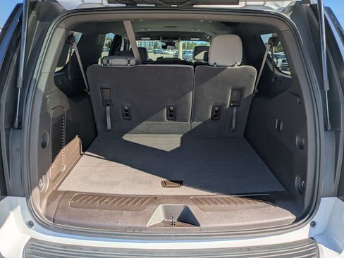 Used 2023 Chevrolet Suburban LS AWD/4WD image 14