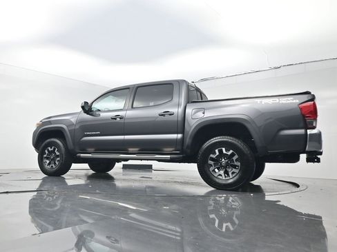 Used 2016 Toyota Tacoma TRD Off-Road w/ Towing Package RWD image 21