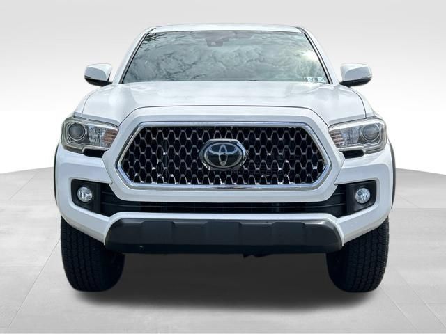 Used 2019 Toyota Tacoma TRD Off-Road AWD/4WD image 8