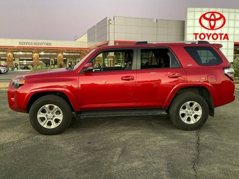 Used 2024 Toyota 4Runner SR5 Premium image 8
