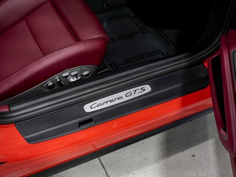 Used 2018 Porsche 911 Carrera GTS image 29