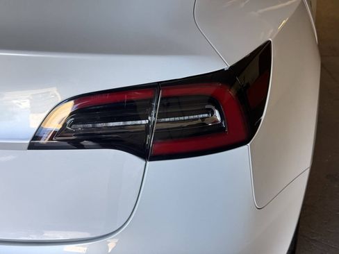 Used 2023 Tesla Model 3 Standard Range RWD image 30