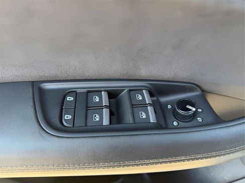 Used 2020 Audi Q8 Prestige w/ Prestige Package AWD/4WD image 29