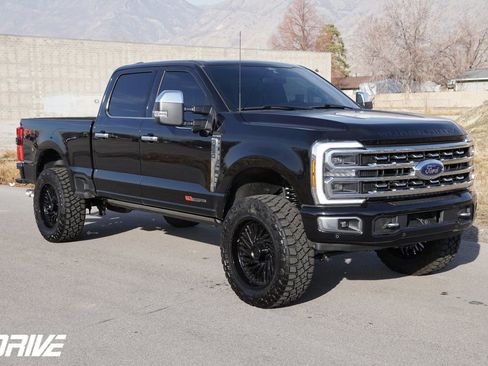 Used 2024 Ford F350 Platinum image 2