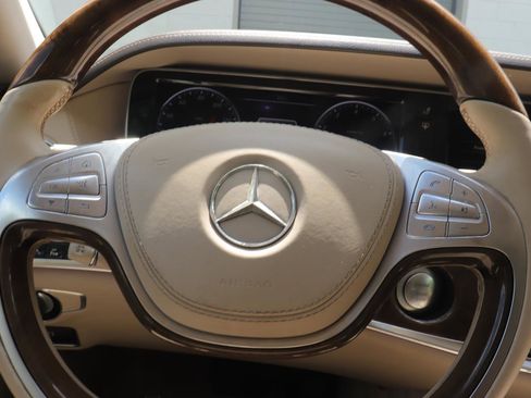 Used 2014 Mercedes-Benz S 550 Sedan image 26