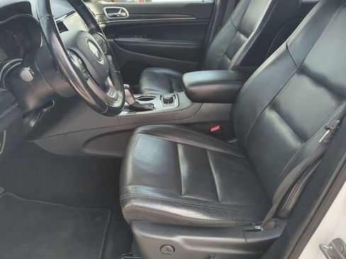 Used 2020 Jeep Grand Cherokee Limited AWD/4WD image 11