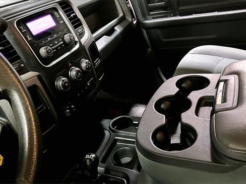 Used 2014 RAM 2500 Tradesman w/ Chrome Appearance Group image 34