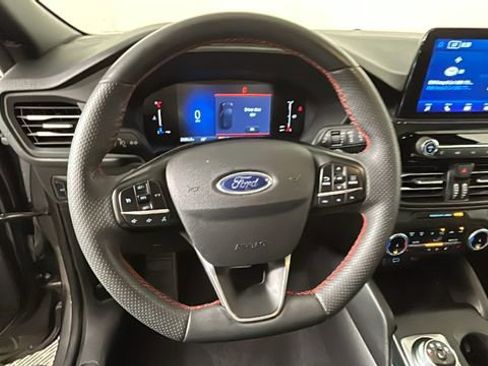 Used 2023 Ford Escape ST-Line AWD/4WD image 15