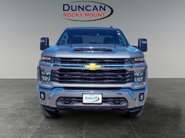 Used 2025 Chevrolet Silverado 2500 LT w/ Convenience Package AWD/4WD image 8