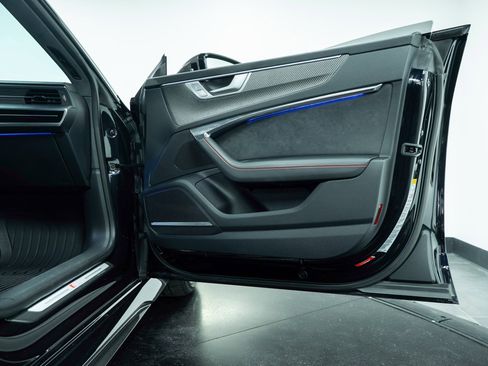 Used 2022 Audi RS 7 Sportback image 55