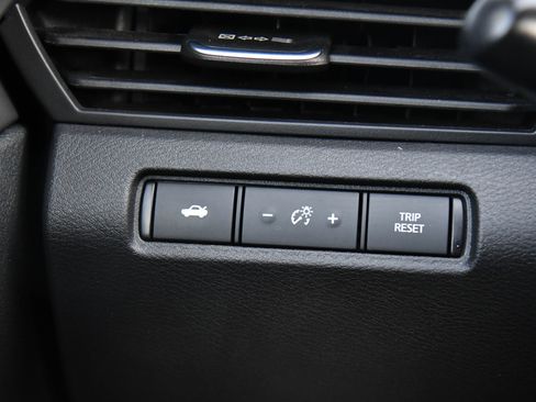 Used 2024 Nissan Altima 2.5 SV image 29