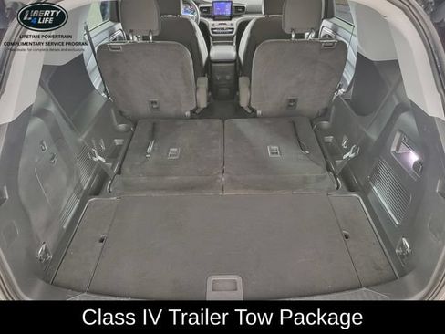 Certified 2023 Ford Explorer XLT w/ Class IV Trailer Tow Package AWD/4WD image 17