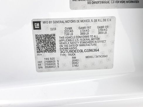 Used 2020 GMC Sierra 1500 SLT w/ SLT Premium Plus Package AWD/4WD image 38