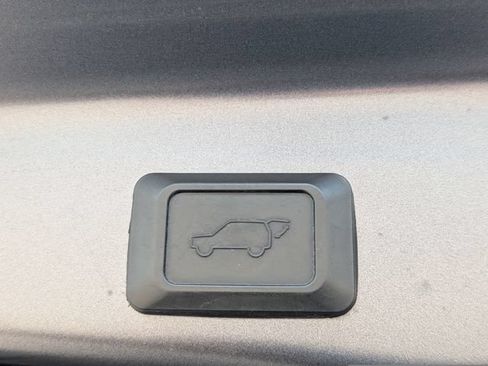 Used 2019 Toyota RAV4 XLE w/ Convenience Package AWD/4WD image 31