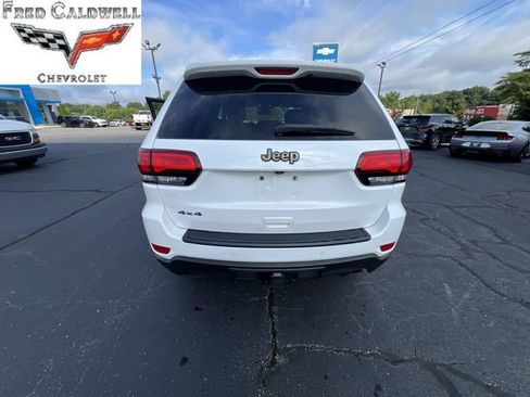 Used 2017 Jeep Grand Cherokee Laredo AWD/4WD image 37
