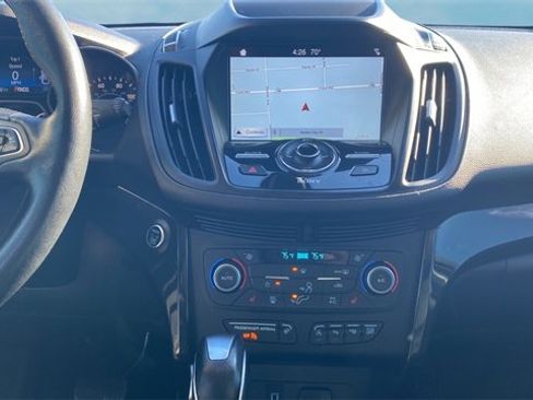 Used 2019 Ford Escape Titanium image 10