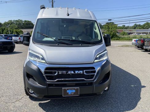 Used 2024 RAM ProMaster 3500 w/ Quick Order Package 22H SLT+ FWD image 7