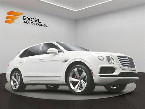 Used 2018 Bentley Bentayga image 61