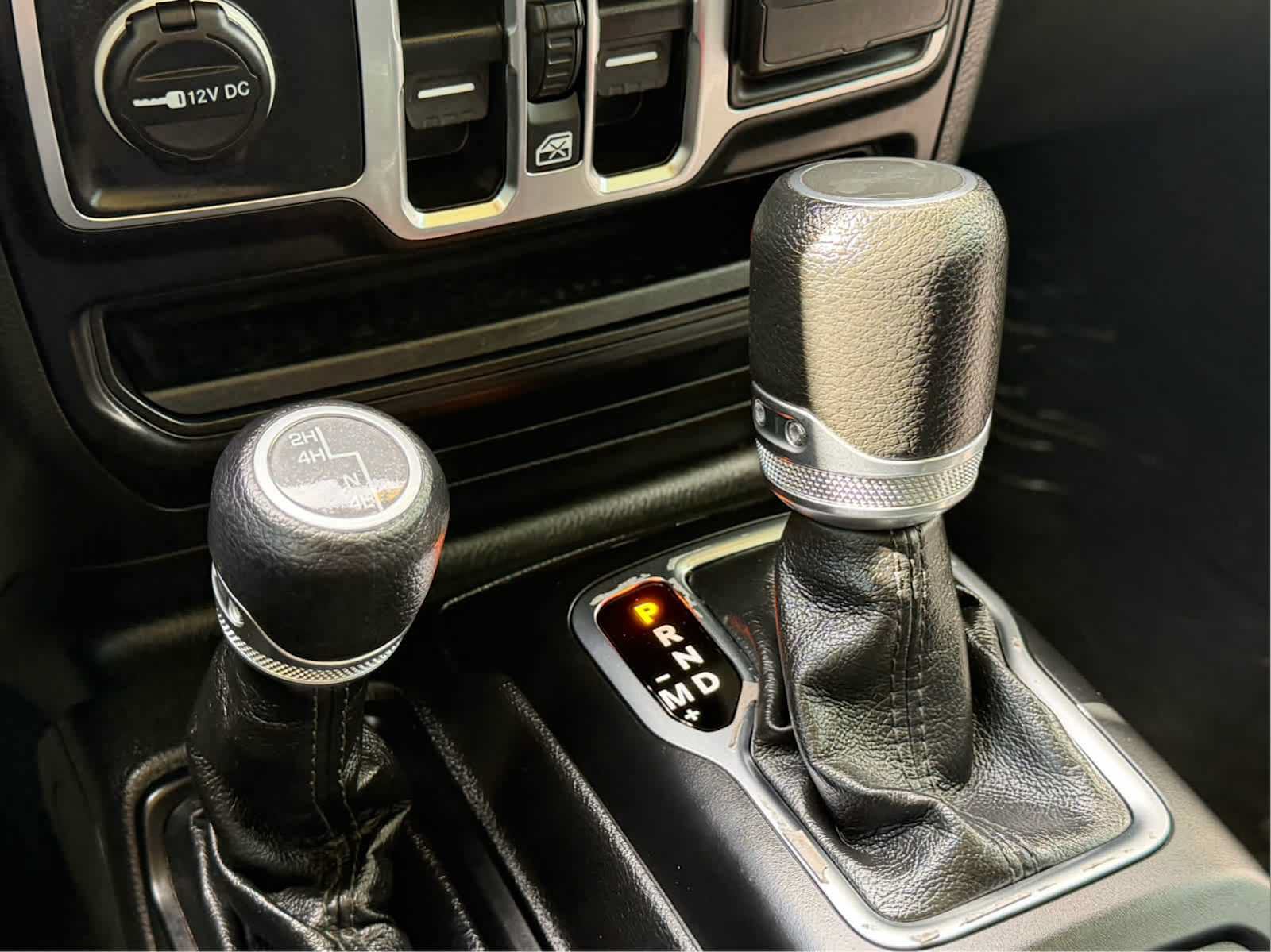 Used 2023 Jeep Wrangler Unlimited Sport AWD/4WD image 33